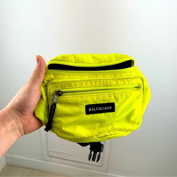 Balenciaga - Picture 1 of 6